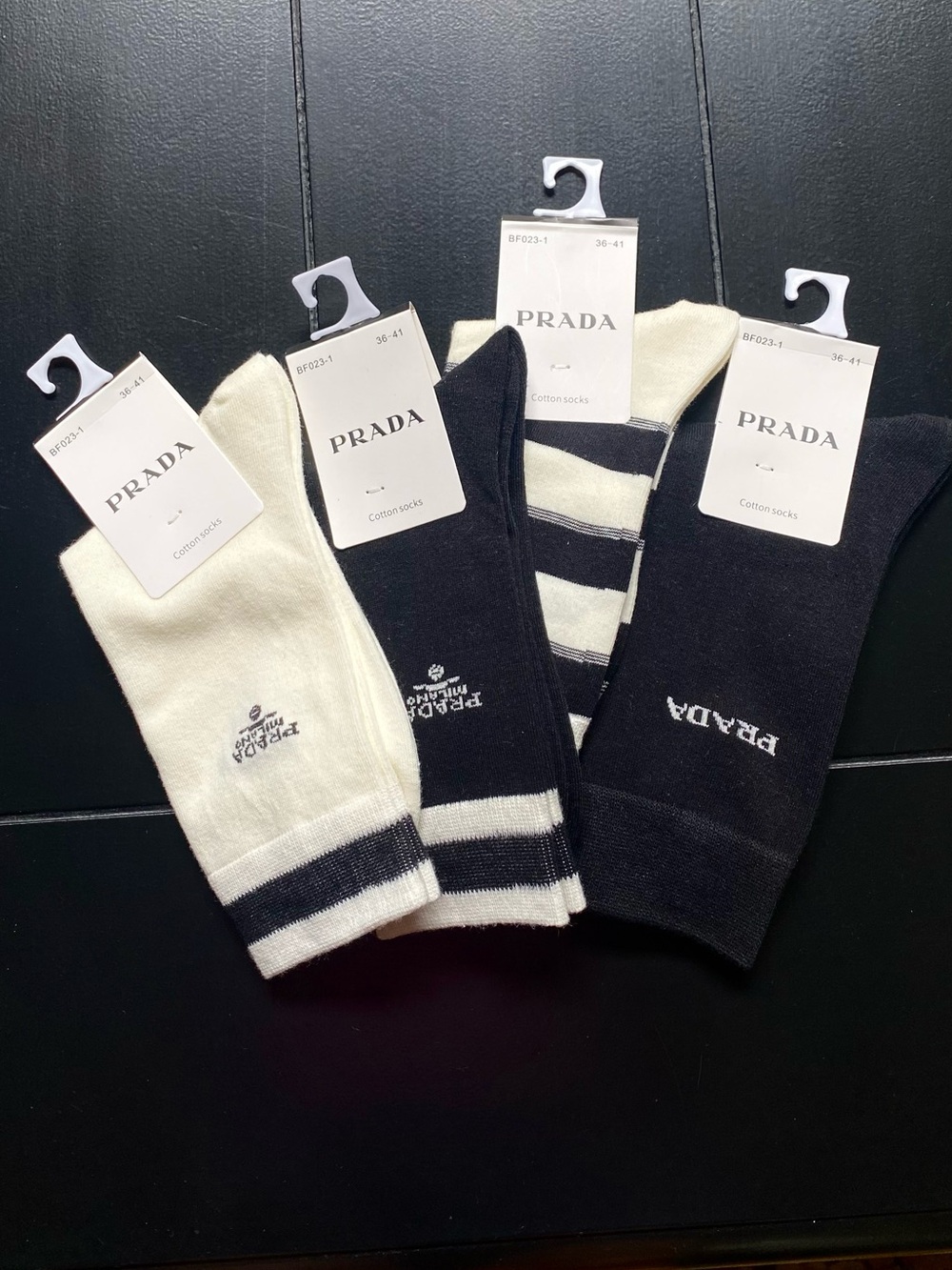 Prada (Copy)Dress Socks - 4 Pack .
EU 36-41 
US W Size 6 to 9.5
M Size 4.5 to 8